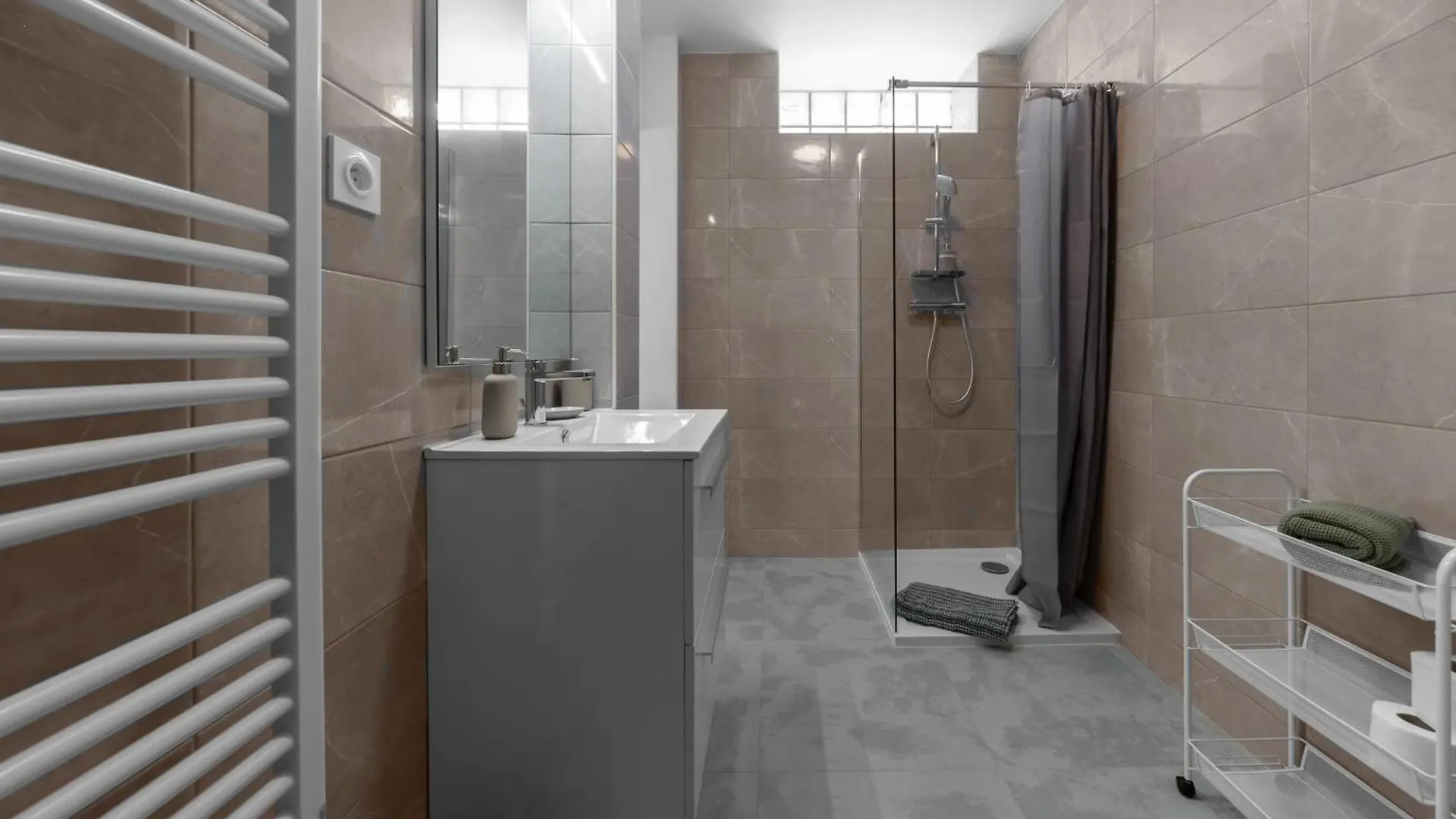 Le Grand Wilson - Appartement Design - Hyper Centre Vichy Apartment